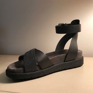 ❤️ HOST PICK! … BRUNELLO CUCINELLI MONILI SLIDE GRAPHITE SANDALS